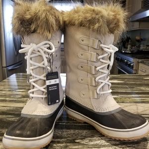 NWT Sorel Joan of Arctic winter boots